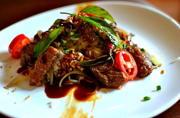 Boeuf sauté au basilic thaï : la recette facile