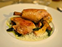 Restaurant Quinte Paris - Volaille Cèpes Jus d'Herbes