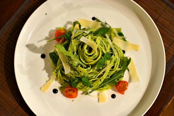 Tagliatelles au pesto alla genovese