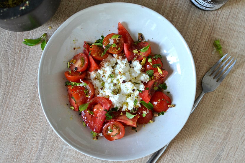 Salade ricotta tomates herbes