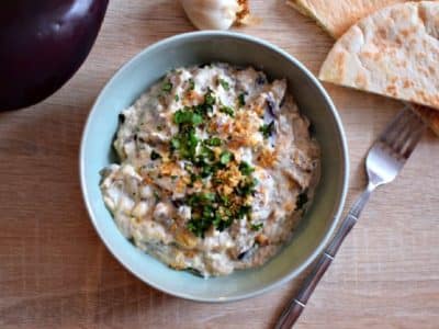 Caviar d'aubergines grillées au yaourt et au sésame (ou moutabal) : la recette facile