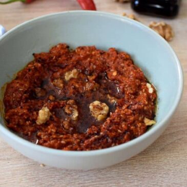 Muhammara ou caviar de poivrons rôtis : la recette mezze pour pimper l&rsquo;été