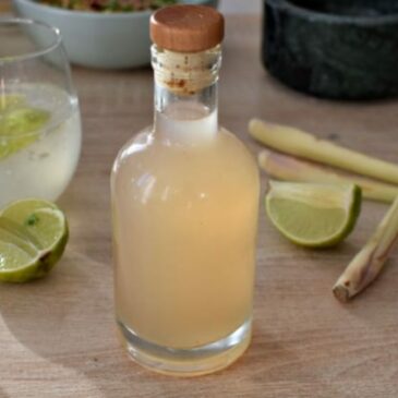 Sirop maison à la citronnelle : la base parfaite pour des cocktails au parfum d&rsquo;Asie
